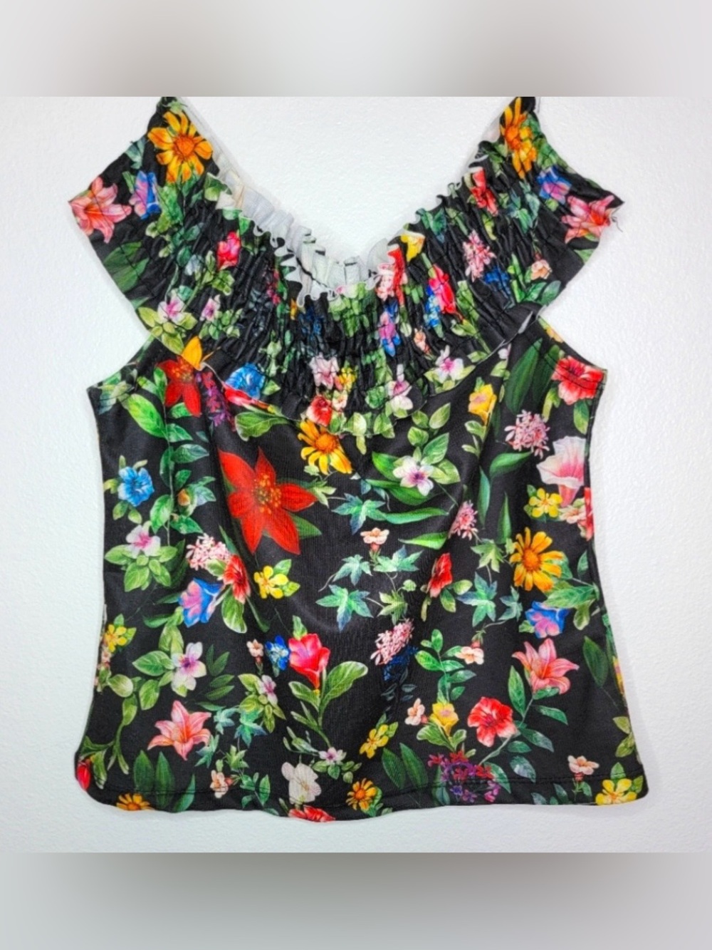 Zara Trafalac | Girl’s Black/Multicolor Floral Off-Shoulder Smocked Top Size L